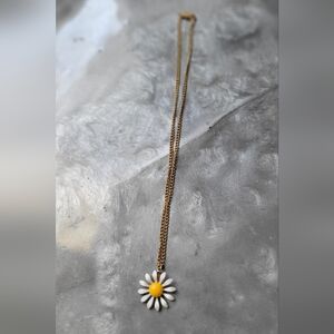 True Vintage 1960s Daisy Necklace 🌼